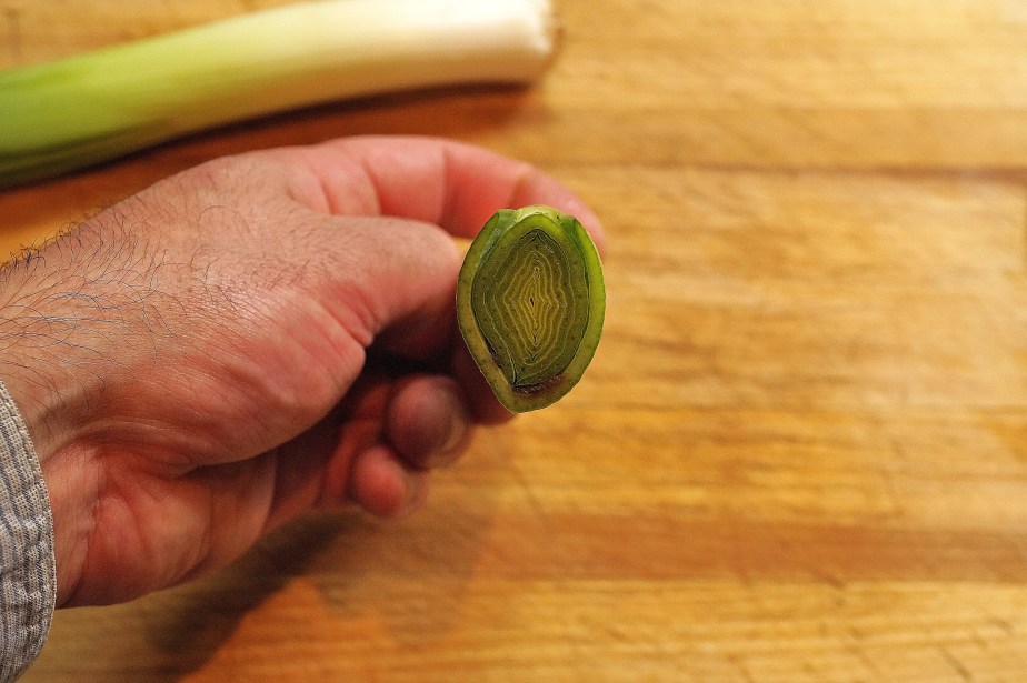 Cleaning the leeks